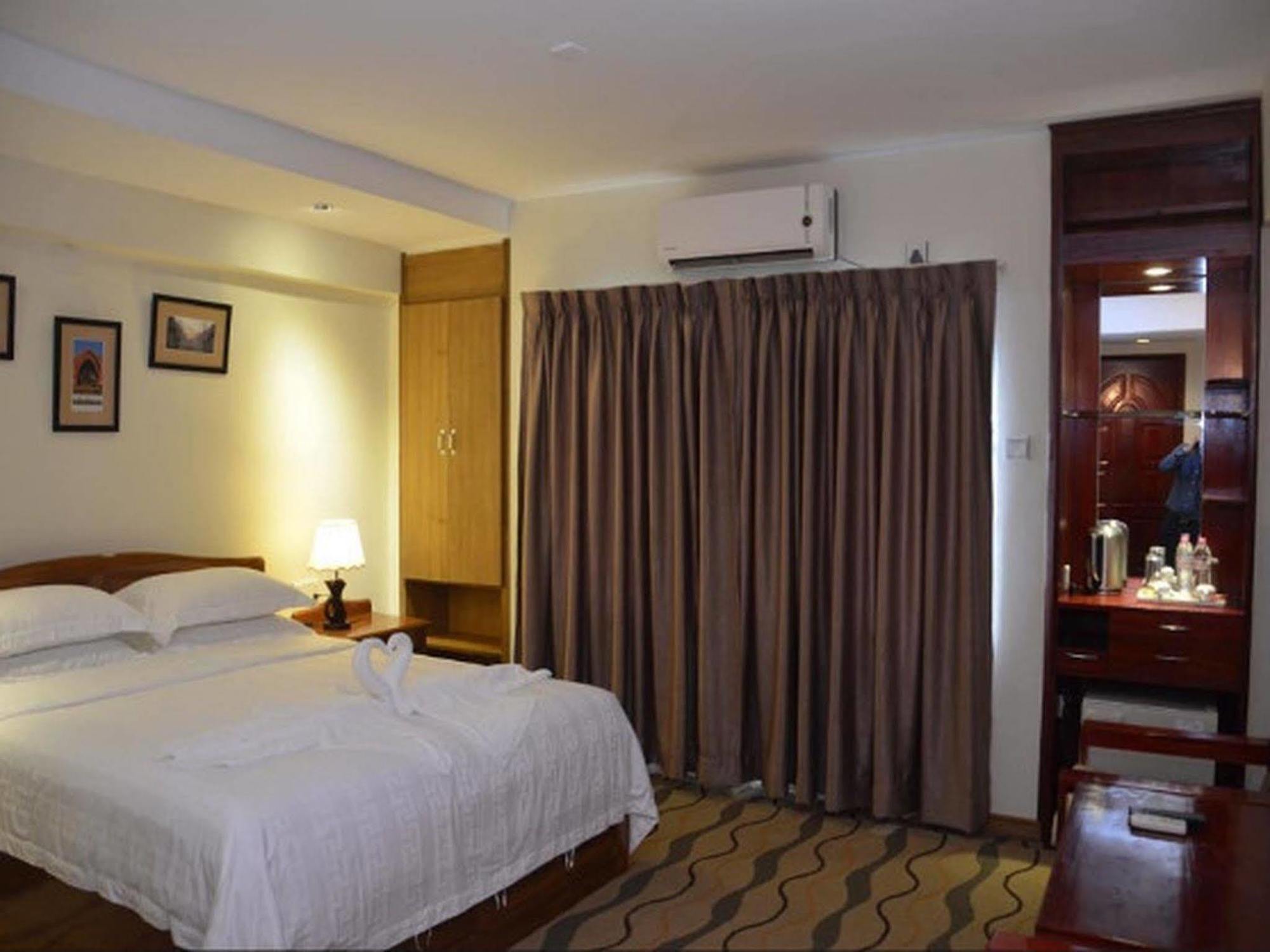 City Star Hotel Rangoon Eksteriør billede
